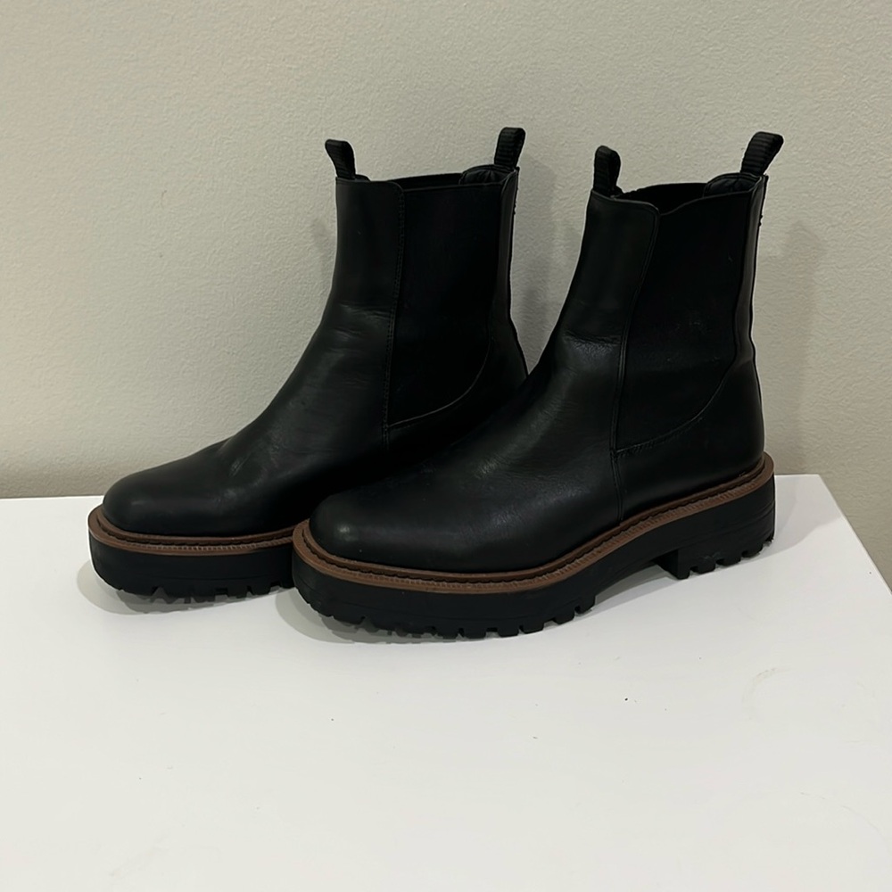 Sam Edelman Laguna Chelsea boots
